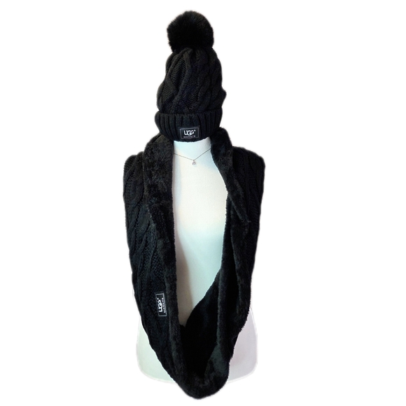 UGG Black Knit Beanie and Scarf Set - Picture 1 of 7
